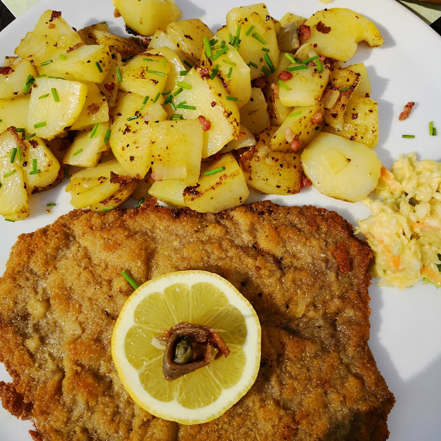 Kalbsschnitzel Mit Bratkartoffeln