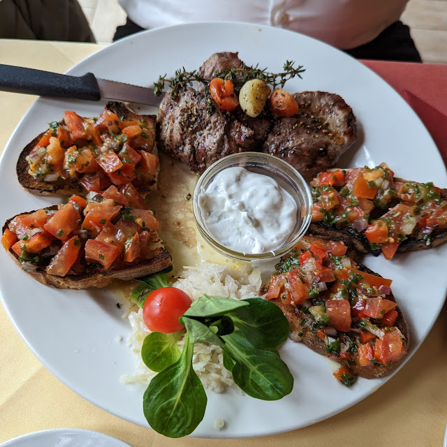 Lammfleisch Mit Bruschetta