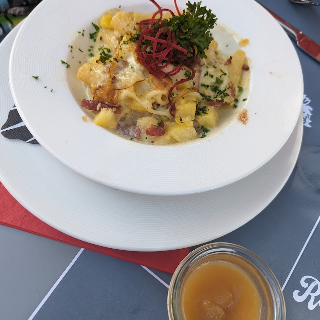 Alpenmaccaroni M Apfelmus