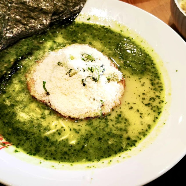 Basil Tonkochu Ramen