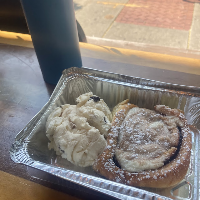Cinnamon Roll