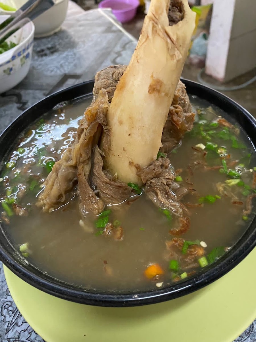 KEDAI SUP TOK BAH