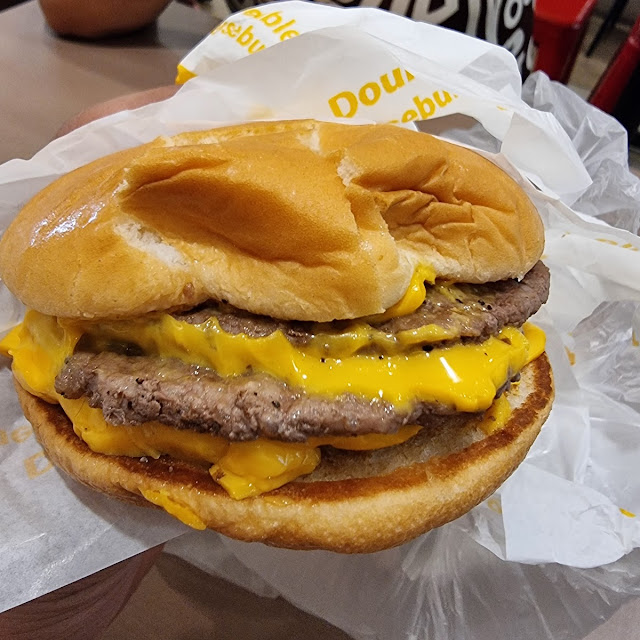 Double Cheeseburger