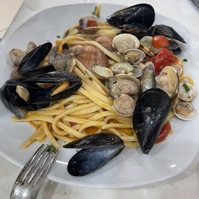 Spaghetti Vongole E Pistacchi