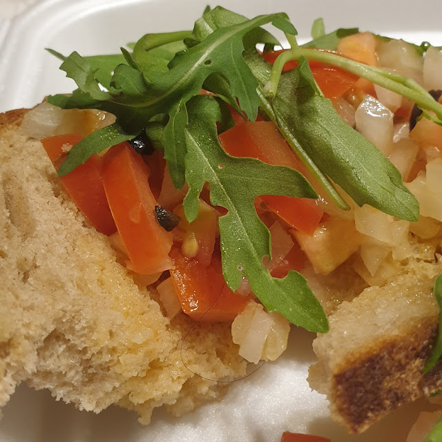 Haar Auf Bruschetta