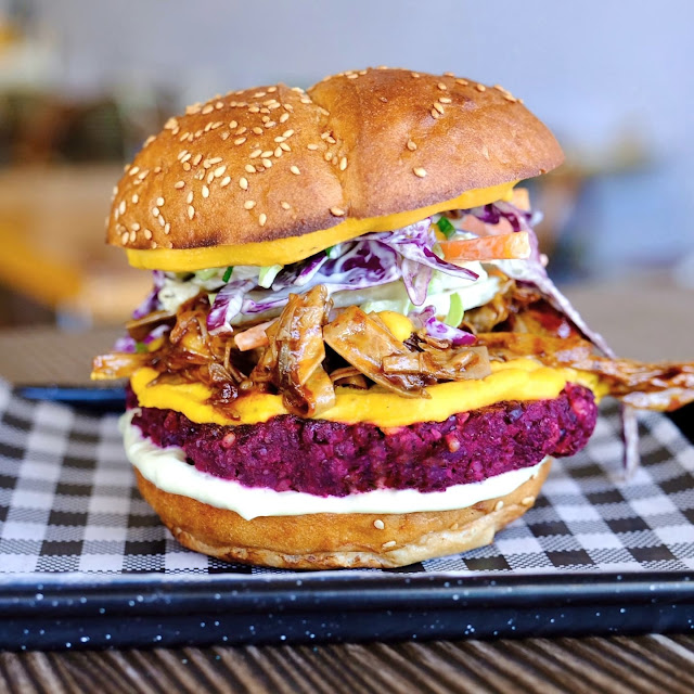 Deluxe Vegan Burger
