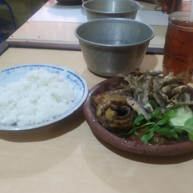 Sambel Lalapan Wader Belut Urang Kali