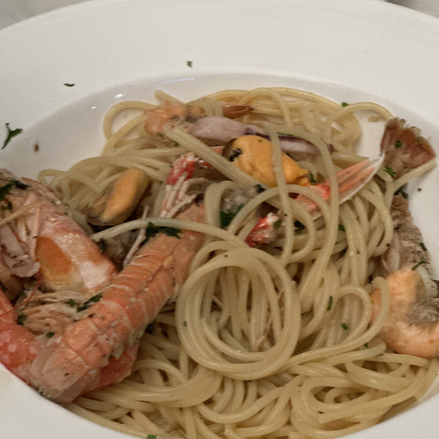 Trionfo Di Taglierini Freschi Con Crostacei