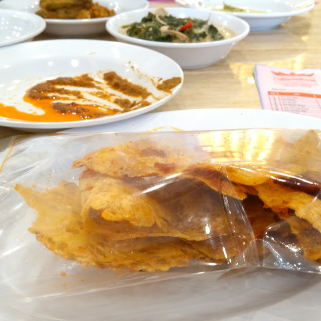 Kerupuk Jengkol