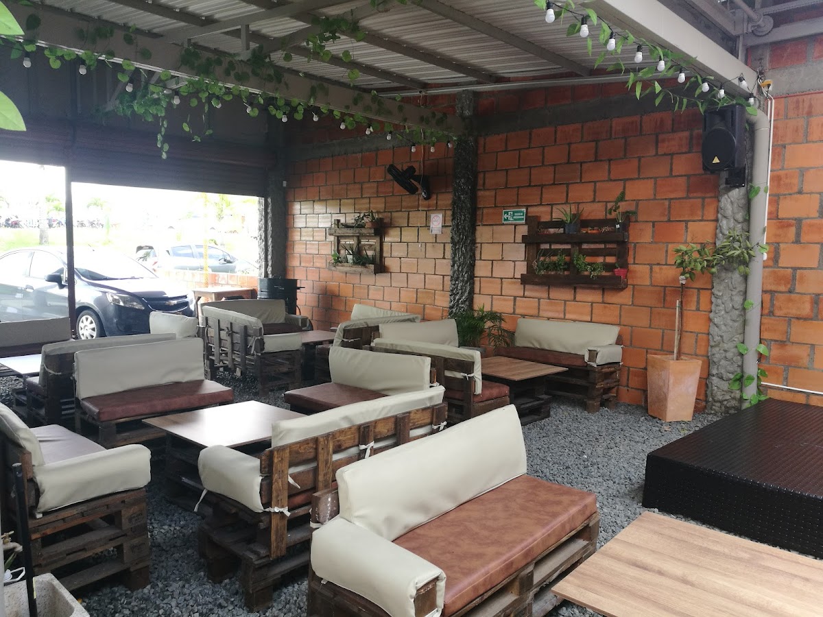La Roca Restaurante Bar