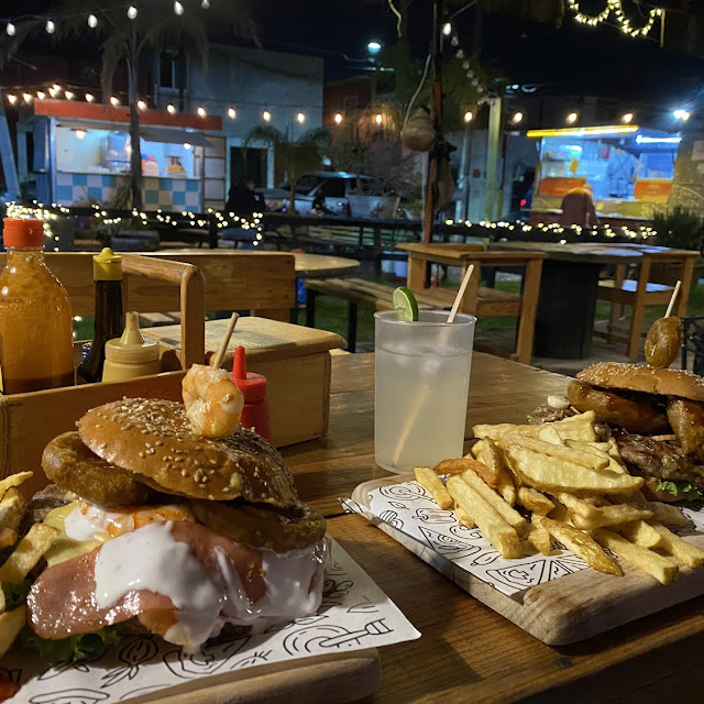 Hamburguesa Mar Y Tierra & Hamburguesa Hawaiana