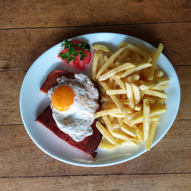 Fleischkäse Mit Pommes