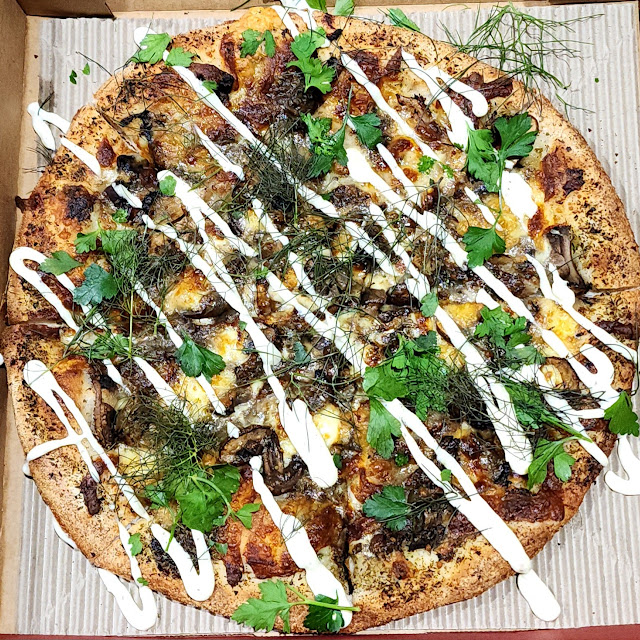 Shrooms Pizza