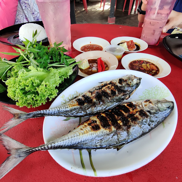 Ikan Cencaru Bakar Dan Ulam