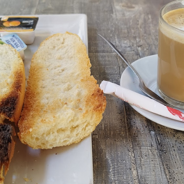 Café Y Tostadas