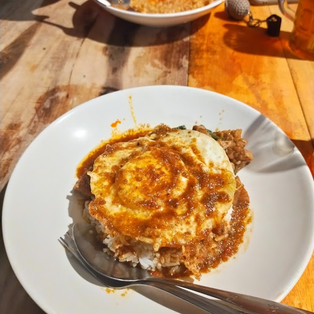 Nasi Telor Asam Manis