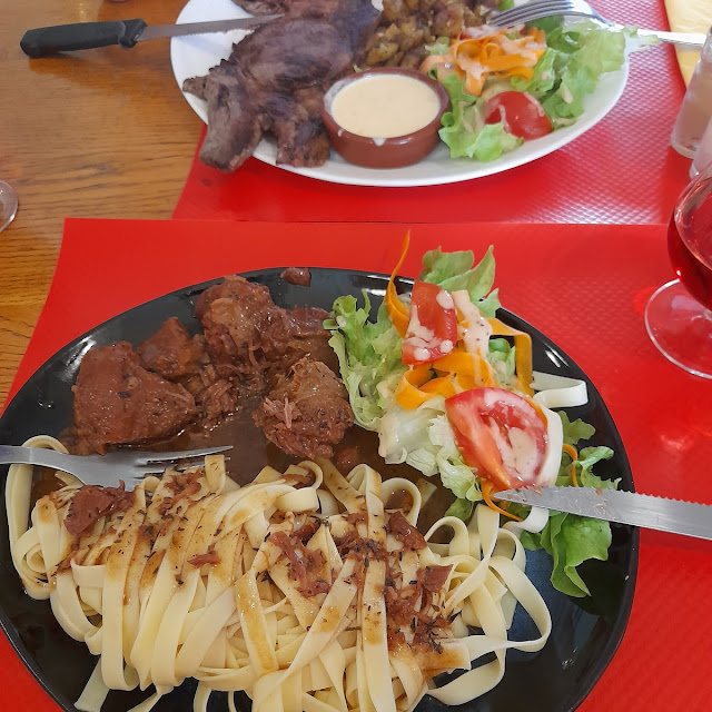 Bochecha de Porco E Tagliate