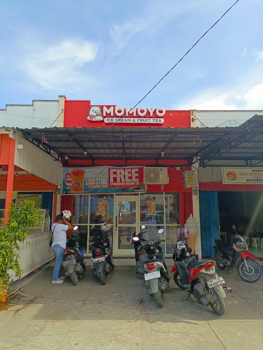 MOMOYO TAMAN IMBI