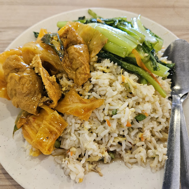 Fried Rice with Vege & Vege Curry