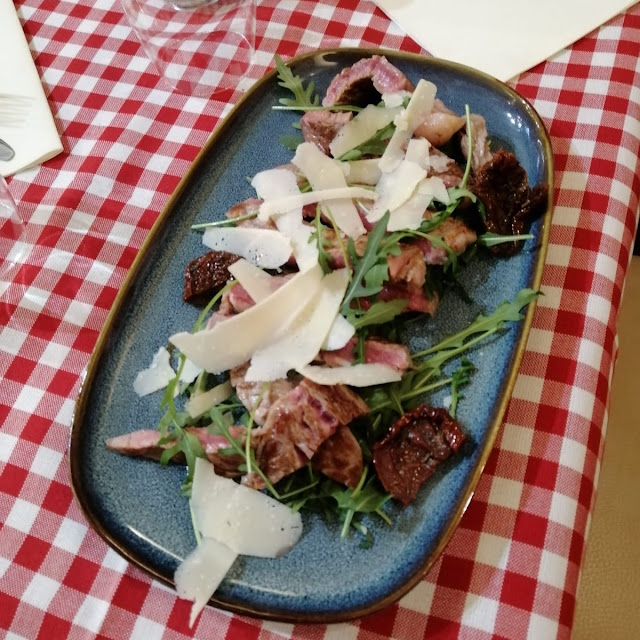Carpaccio de Bœuf Roquette Et Parmesan