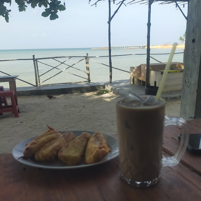 Pisang Goreng & Kopi Gula Aren