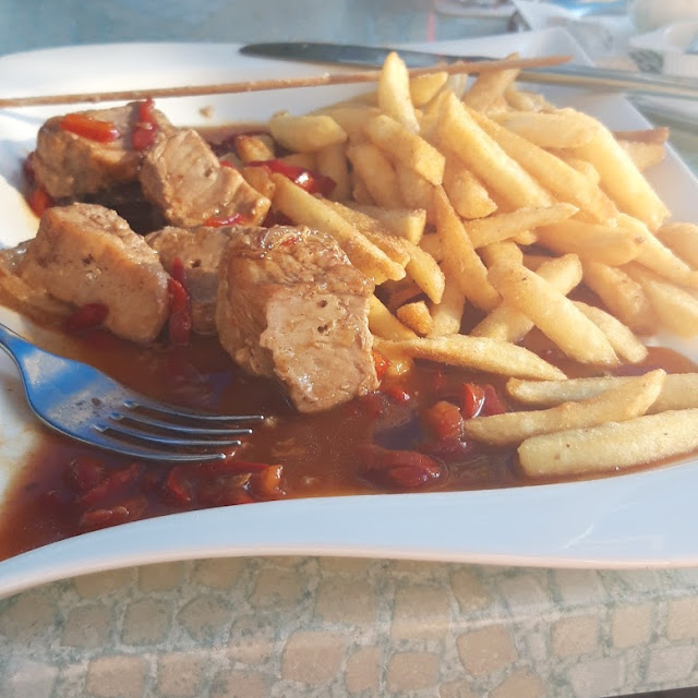 Schaschlik Mit Pommes