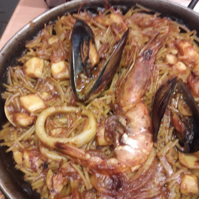 Fideua