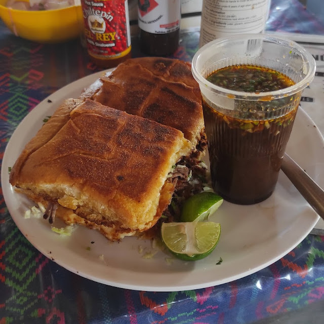Torta de Birria