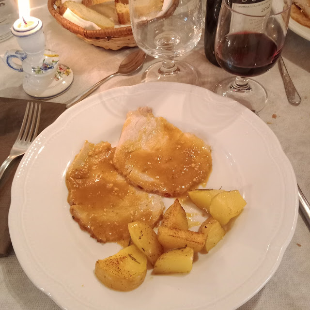 Alle Noci E Patate Al Forno Con Buccia