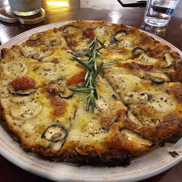 Napolean Chicken Pizza with Honey Drizzled