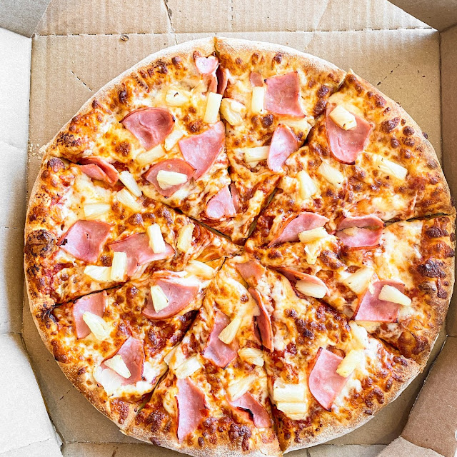 Custom Hawaiian Pizza