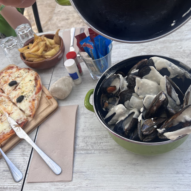 Margarita Pizza and Blue Cheese Mussels