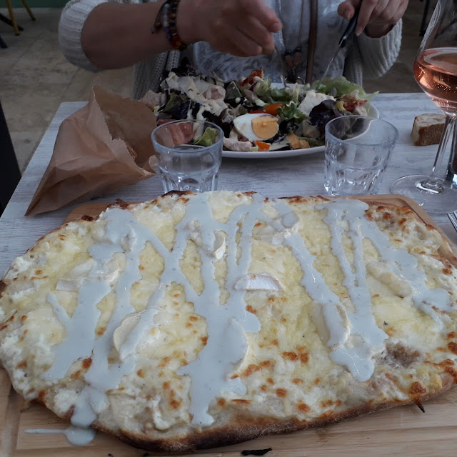 Pizza Aux Fromages Et Crème
