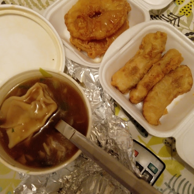 Wantan Suppe Ananas Und Bananens