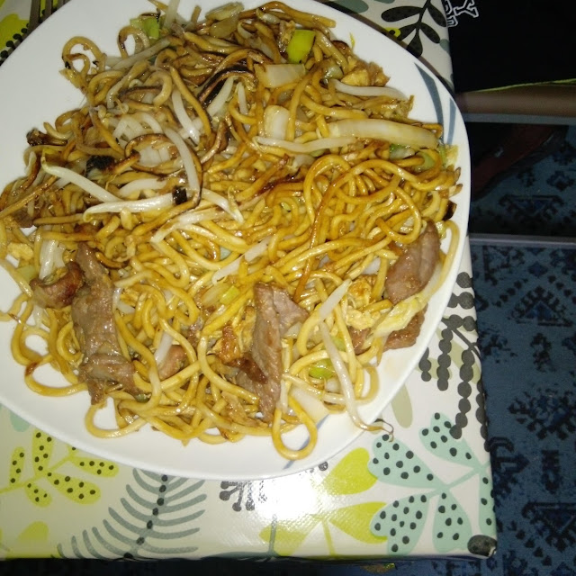 Gebratene Nudeln Mit Rind Fleisch