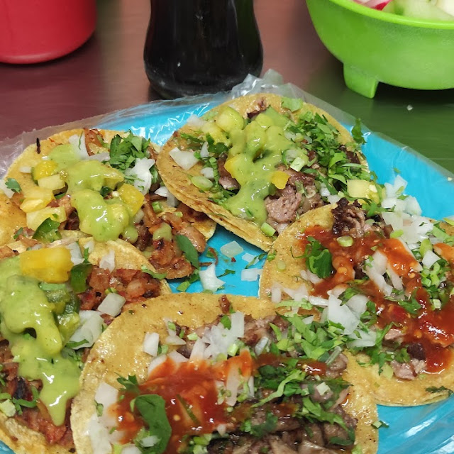 Taquitos de Tripa Y Suadero