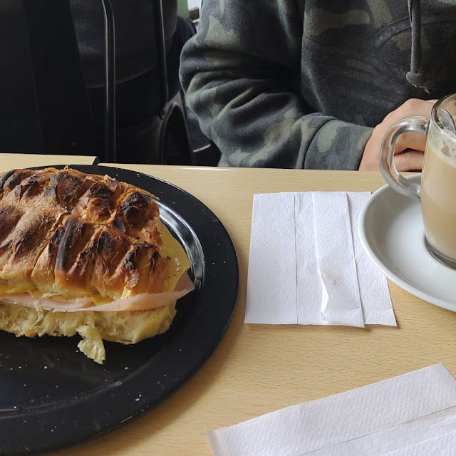 Cafe Con Leche Con Sacramento
