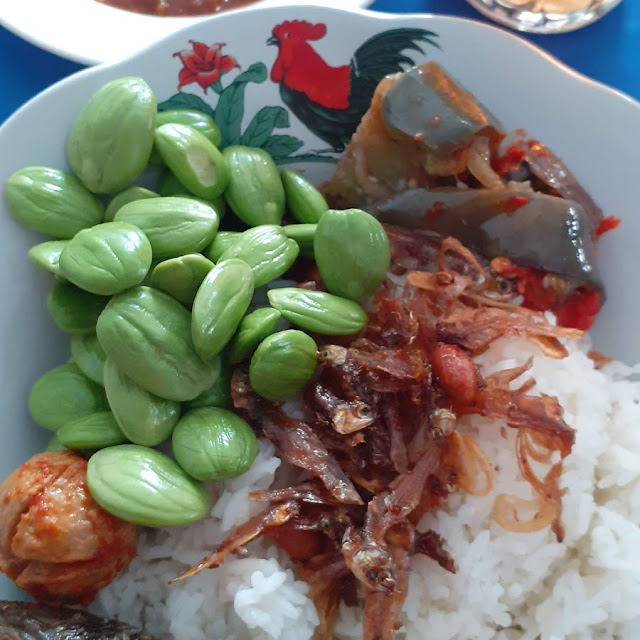 Nasi Campur Pete Cetar