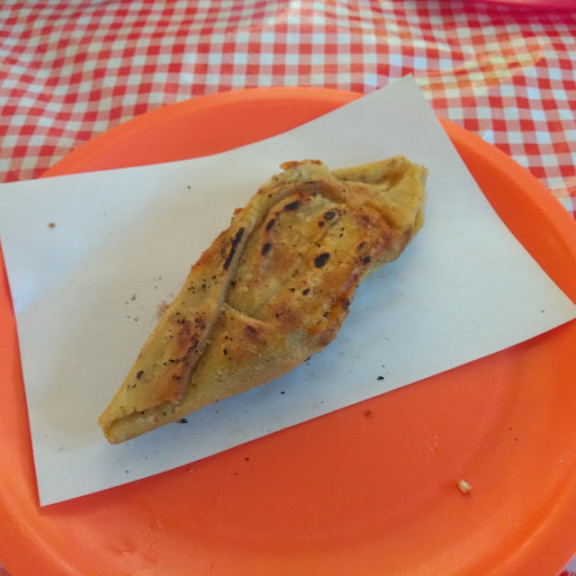 Tlacoyos de Frijoles Refritos