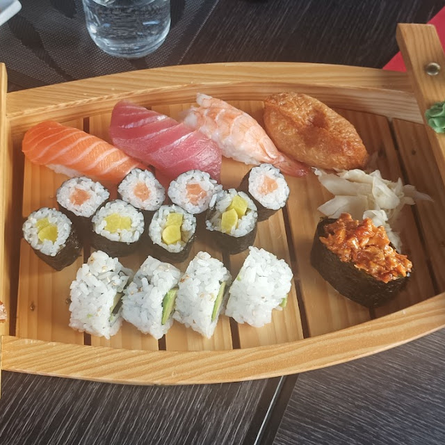 Sushi Boat