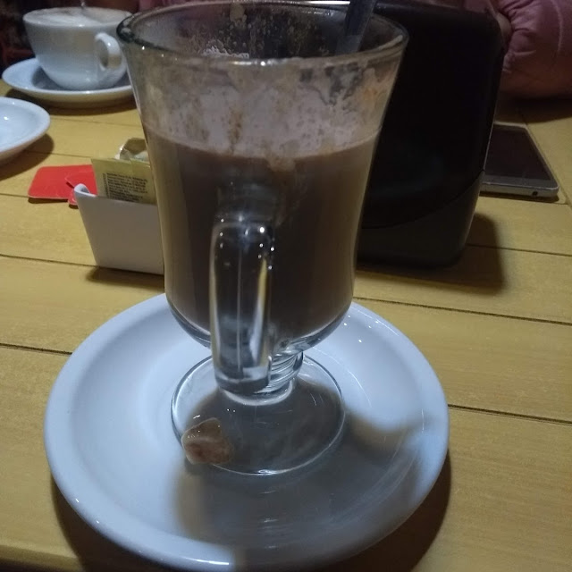 Chocolate Caliente Con Bombón