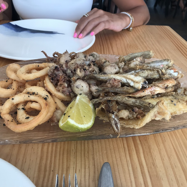 Chipirones Rebozados Y Plato de Lomo Adobado Con Patatas