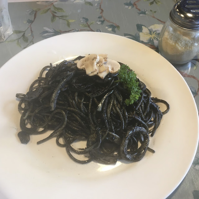 イカ墨パスタ
