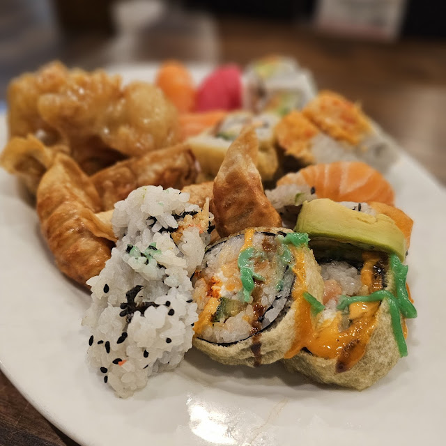 Buffet Sushi and Sashimi Combo