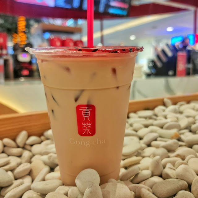 Milk Tea with Herbal Jelly