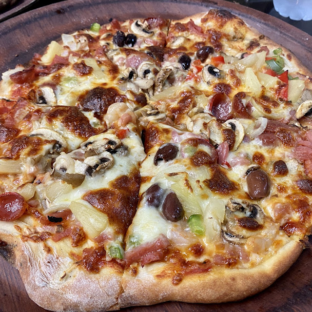 Special Margherita Pizza