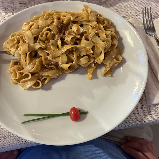 Fettuccine Con Ragù Di Lepre