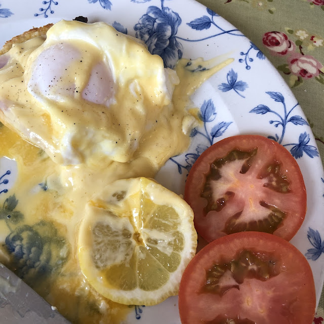 Eggs Benedict