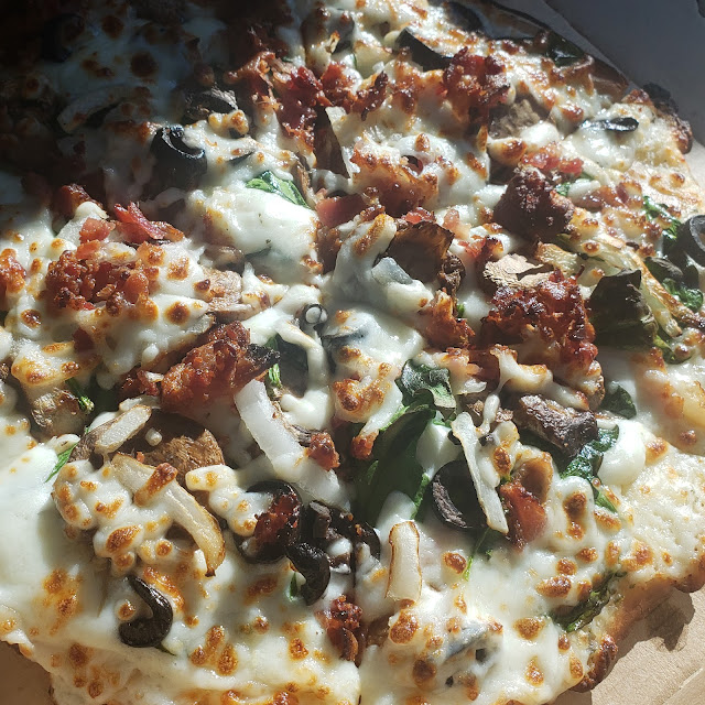 Gluten Free Bacon and Veggies White Pizza