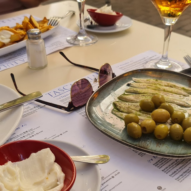 Bouganeros Mit Oliven
